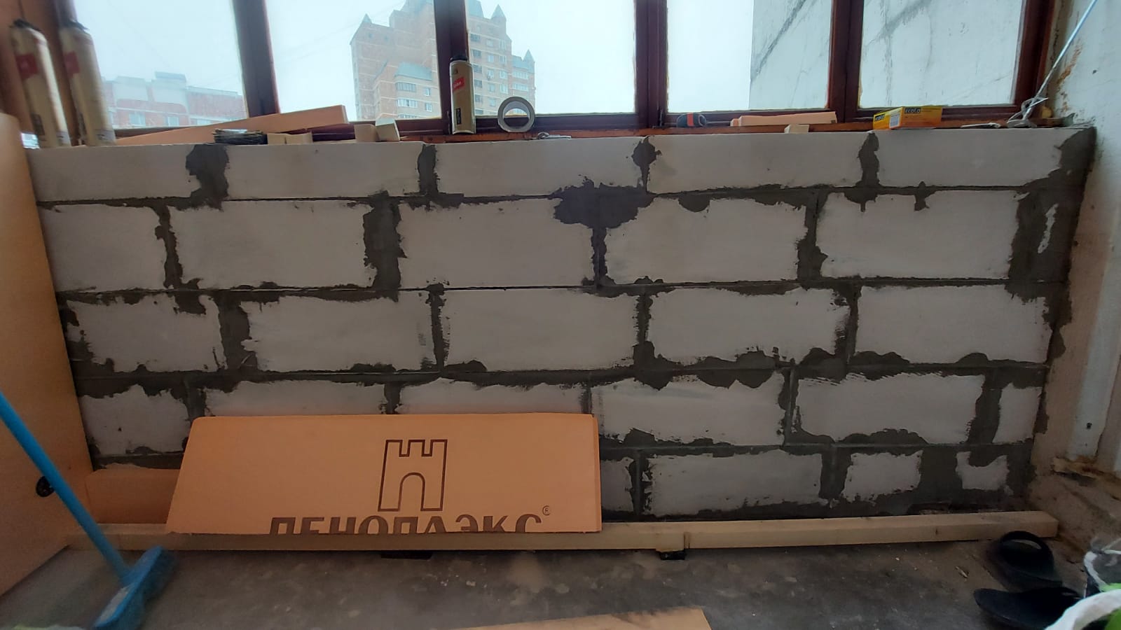 остекление балконов под ключ
