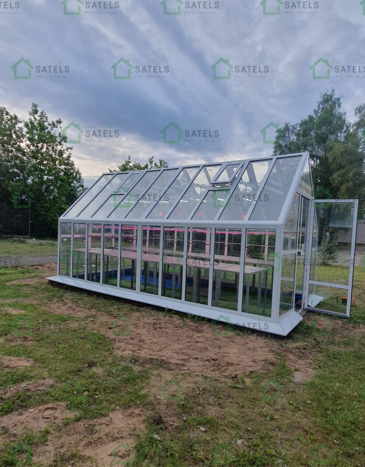 Стеклянные теплицы купить цена в Вологде