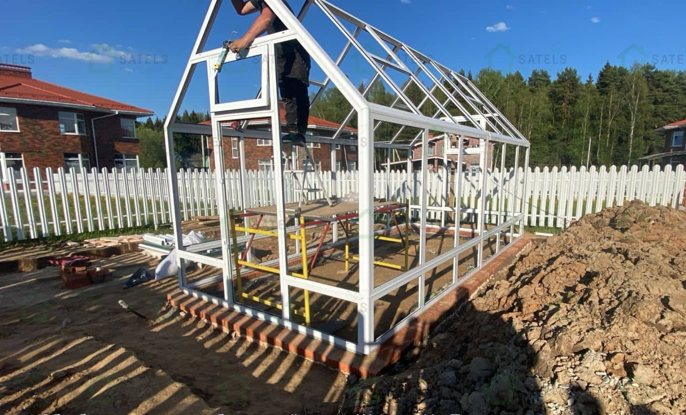 Готовая теплица с автоматическими фрамугами