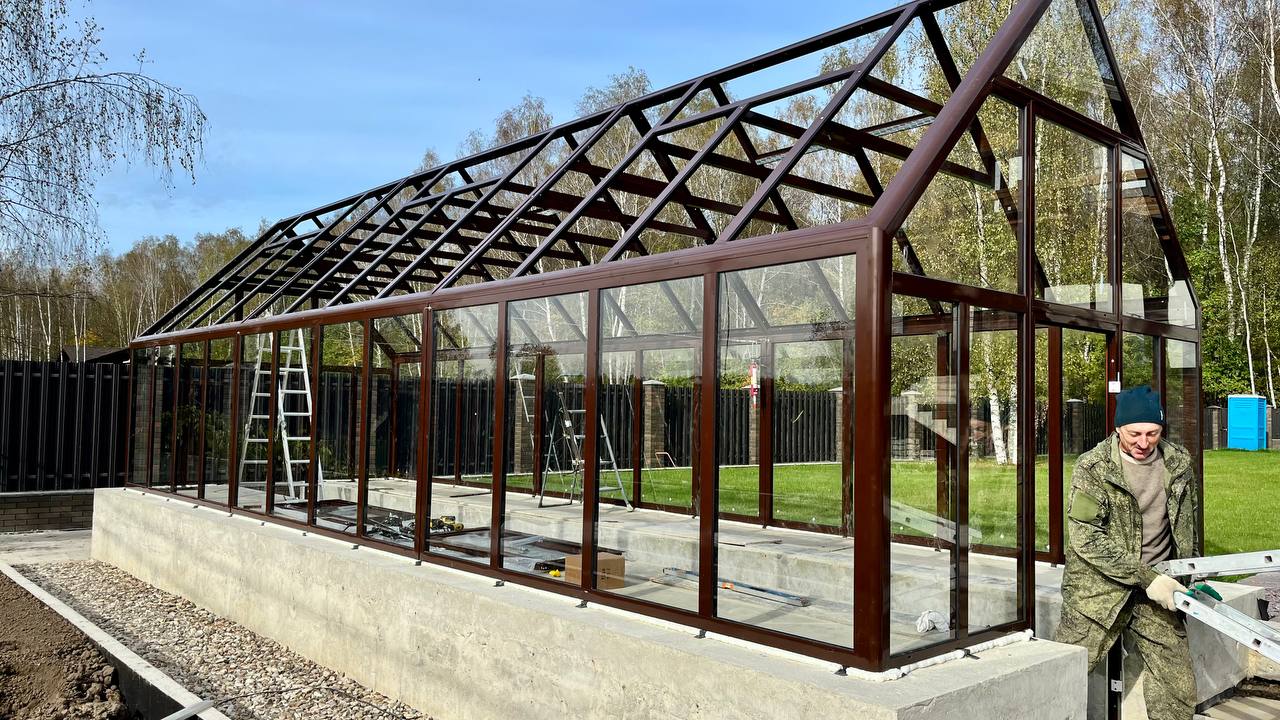 Автоматические люки с термоприводами в теплице