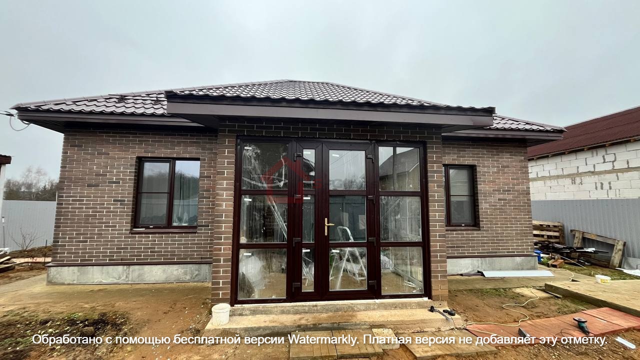 Остекление террасы в загородном доме тёплыми окнами Veka WHS 72