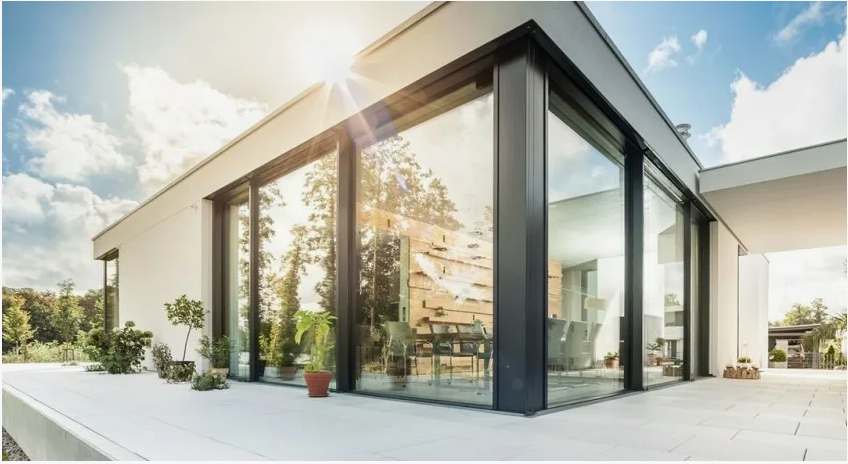 Раздвижные алюминиевые двери для коттеджа