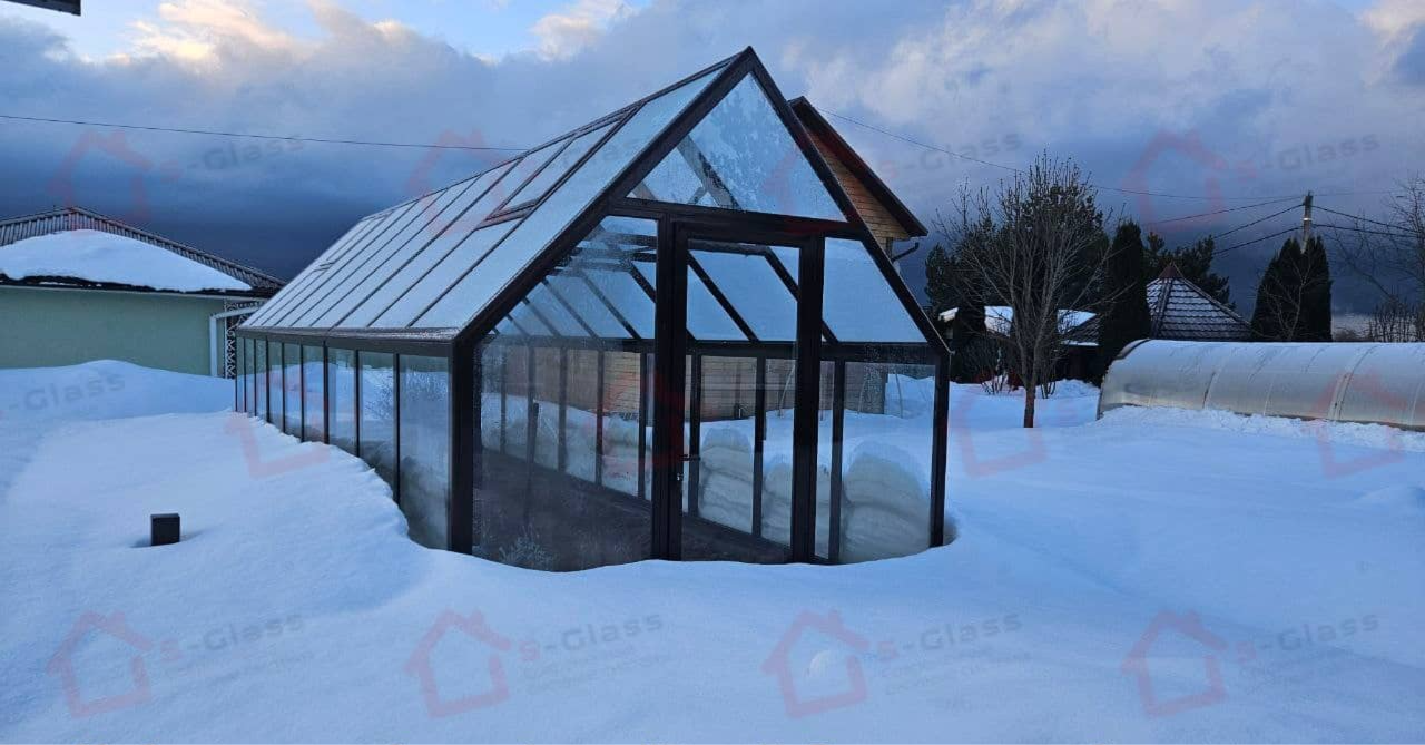 Установка английской стеклянной теплицы премиум-класса в Калуге